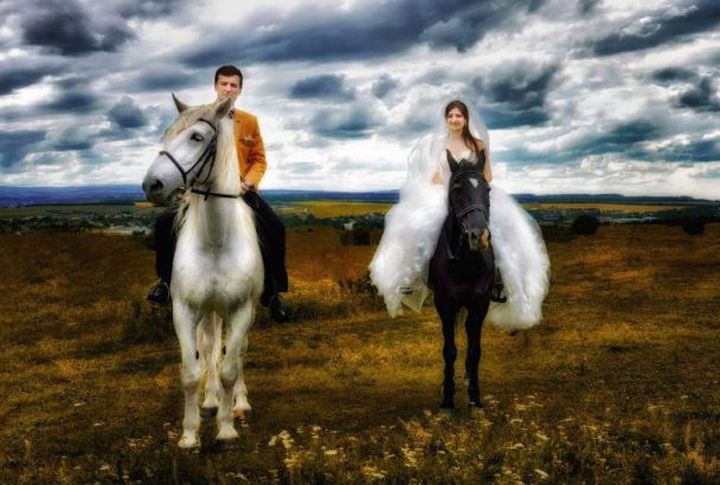 20 фотографий, которые никогда не попадут в свадебный альбом