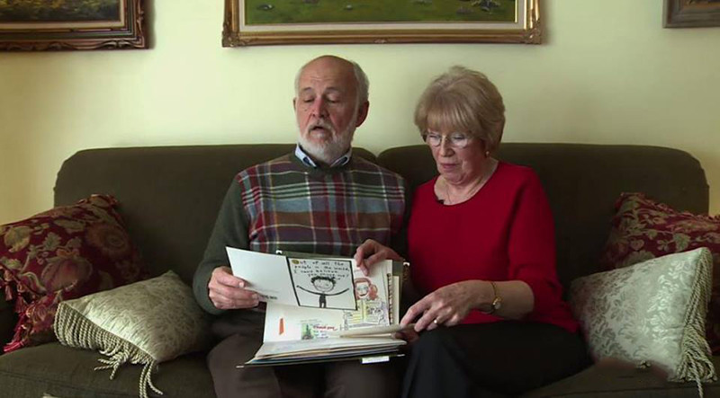 Он писал ей записки все 40 лет брака каждый день, а она тайно их хранила