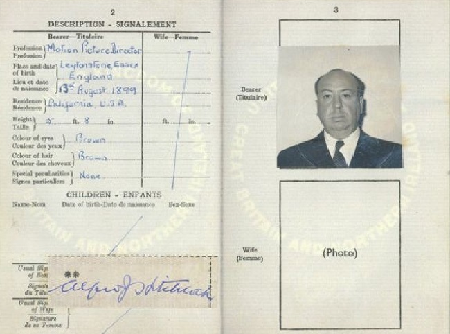 Как выглядели паспорта известных людей. А Эйнштейн, между прочим, был очень даже фотогеничный!