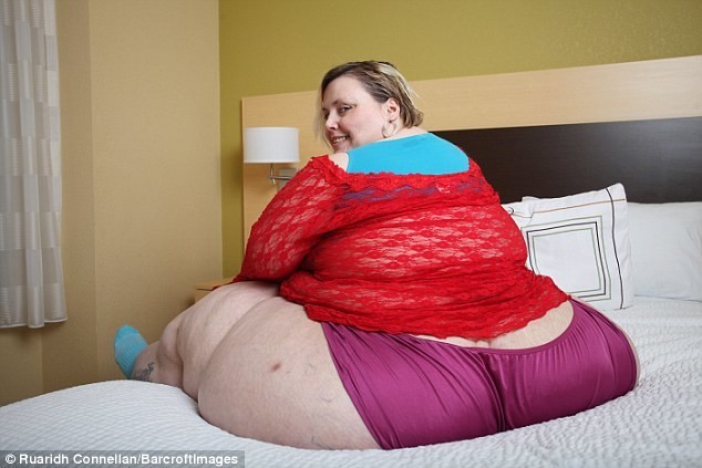 Эта американка весит 220 килограммов и зарабатывает на жизнь эротическими танцами!