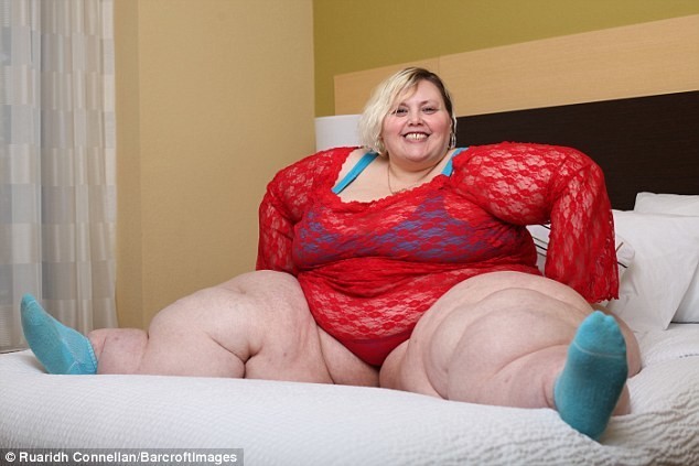 Эта американка весит 220 килограммов и зарабатывает на жизнь эротическими танцами!