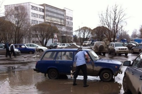 Грязный автомобиль - это вам не чистый, с ним столько всего может произойти!