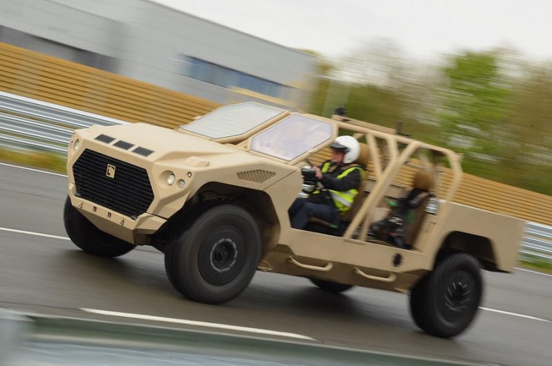 Военный внедорожник из Эмиратов с двигателем Maserati