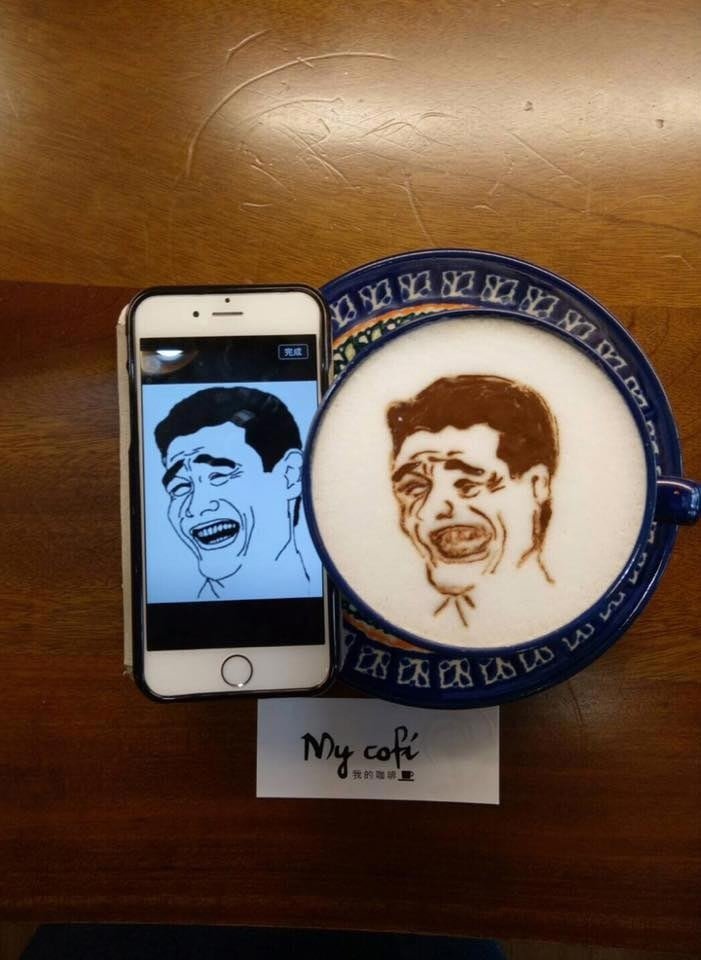 3D-ужасы на кофе из молочной пены или кофе с тараканами