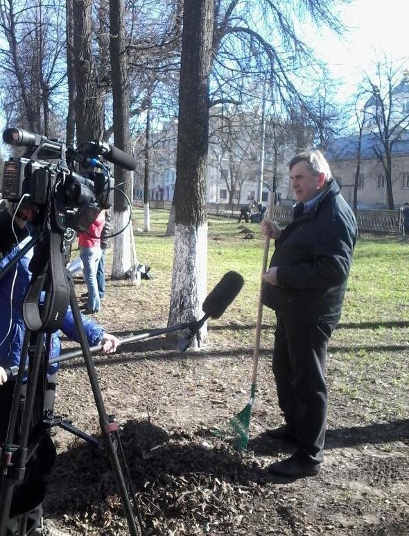 Что для чиновника главное? В кадр попасть. Пусть все думают, что стараемся