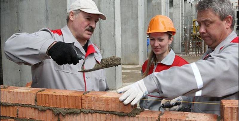 Что для чиновника главное? В кадр попасть. Пусть все думают, что стараемся