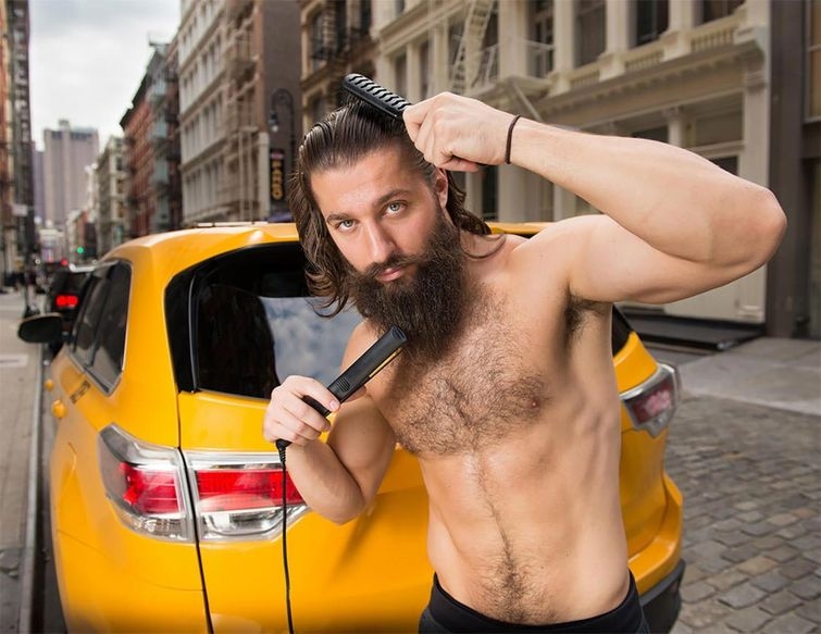 Забавный календарь от нью-йоркских таксистов на 2018 год зарабатывает на благотворительность