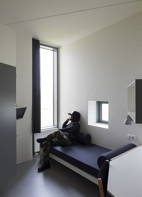 Некоторым нашим санаториям не помешало бы равняться на новую тюрьму в Дании