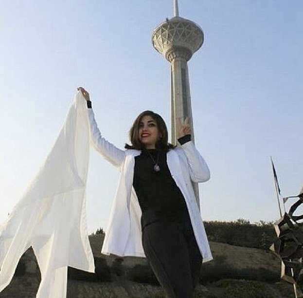 Иранки восстали против хиджабов