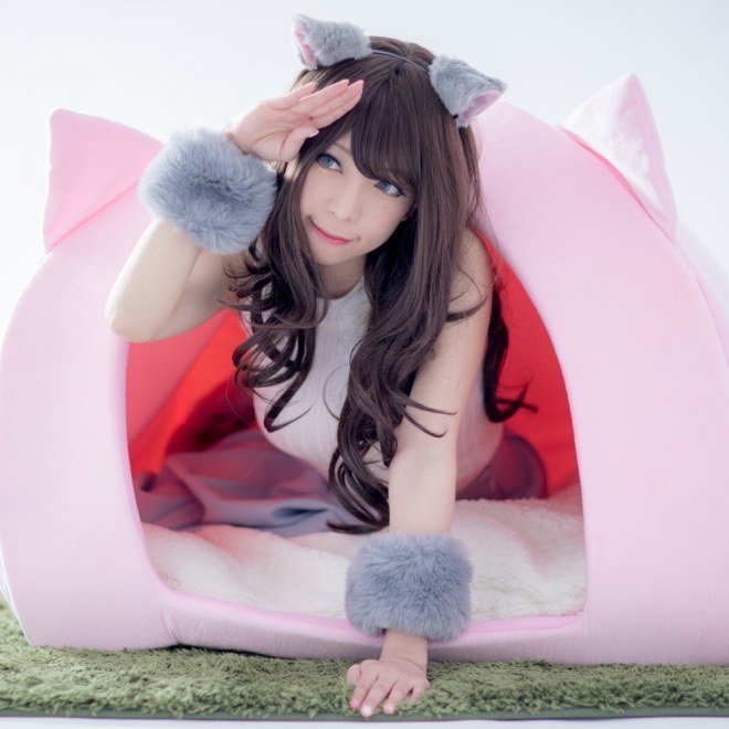 Почувствуй себя котэ! Японцы создают кошачьи домики для людей