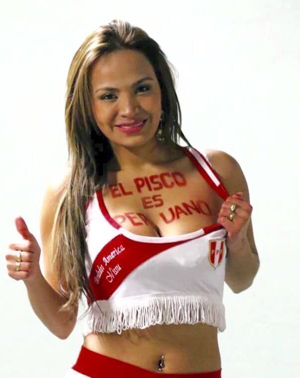Мотивация по-женски, или как фанатка из Перу своих футболистов подбадривала