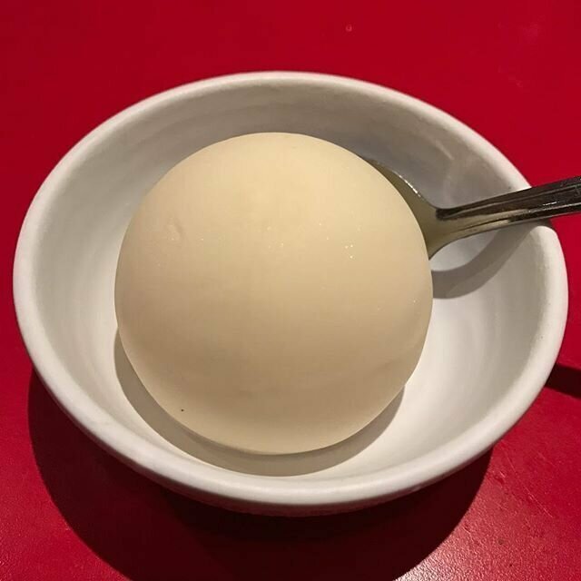 Идеальный шар мороженого