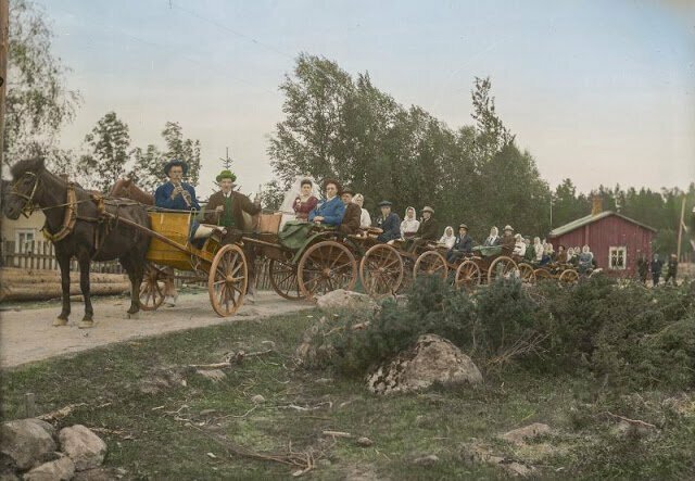 Традиционный свадебный кортеж по дороге в церковь, Остроботния, 1913 г.