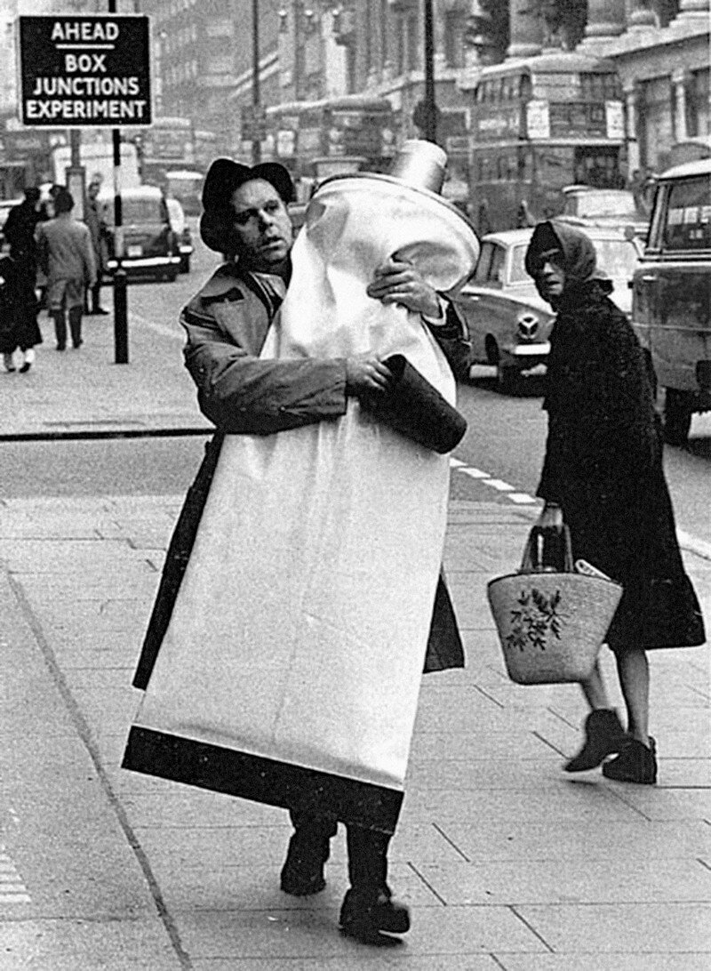 Зубная паста, 1966 год, Лондон