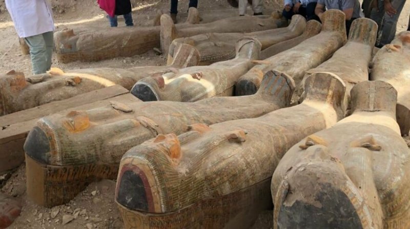 Власти Египта рассказали о содержимом саркофагов, обнаруженных в Луксоре