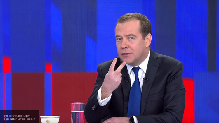 Как Батрутдинов, Ивлеева, Михалкова и даже Рен-ТВ не спасли пресс-конференцию Медведева