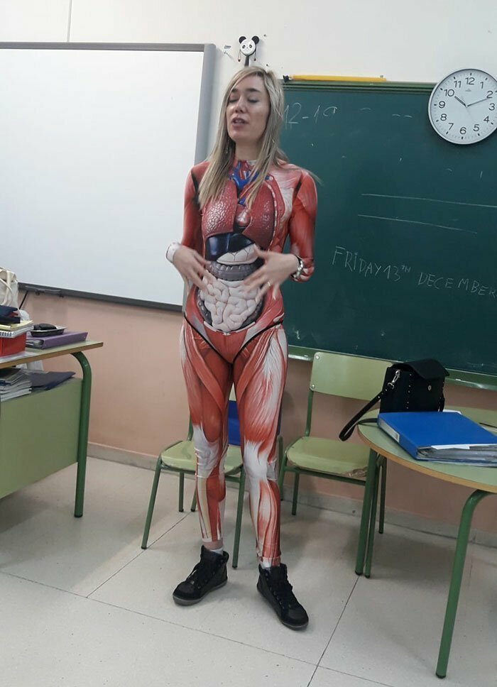 Самый наглядный в мире урок анатомии в школе