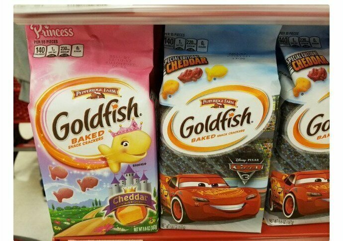 Крекеры "Золотая рыбка" для мальчиков и девочек. Девчачья - в короне. Дискриминация, однако!