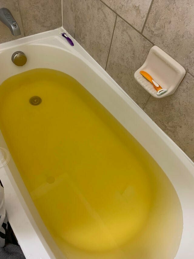 Больше бомбочку для ванны желтого цвета я не покупаю