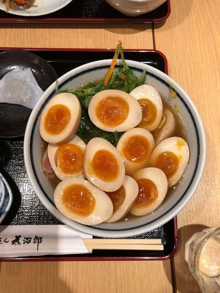 "Можно добавить еще яйцо?" в Японии выглядит так"