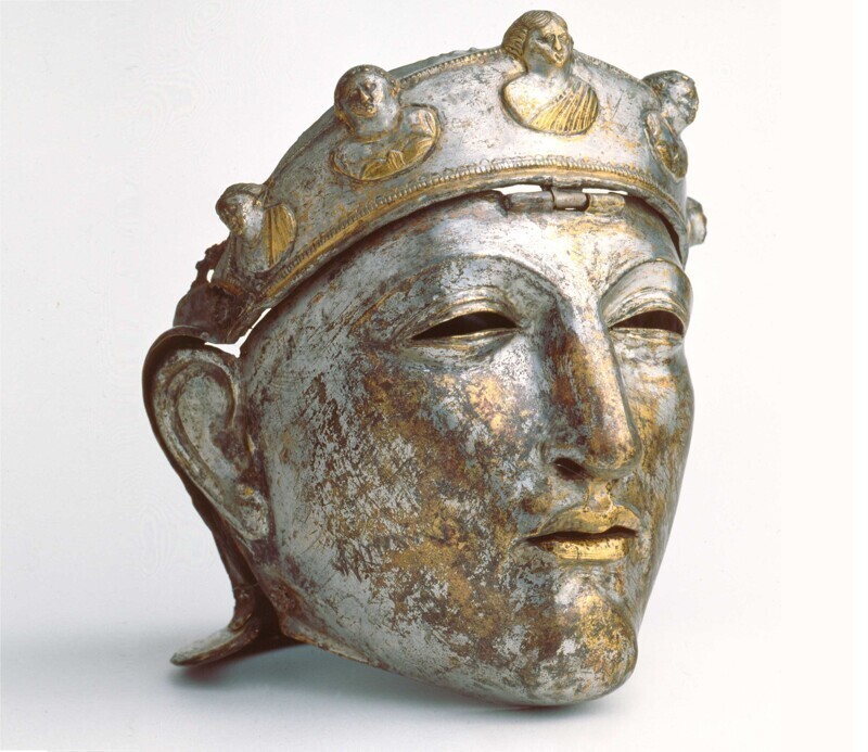 Шлем-маска элитной римской кавалерии