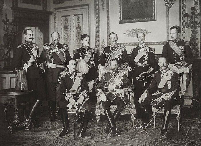 20 мая 1910 года: первая и последняя фотография, на которой девять королей Европы запечатлены вместе