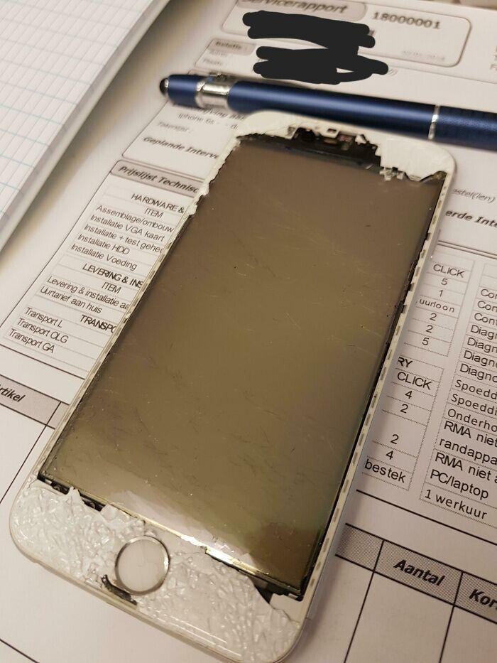"Клиент принес iPhone. У него треснуло стекло, и он думал, что может отковырять стекло целиком, чтобы не смотреть на трещину"