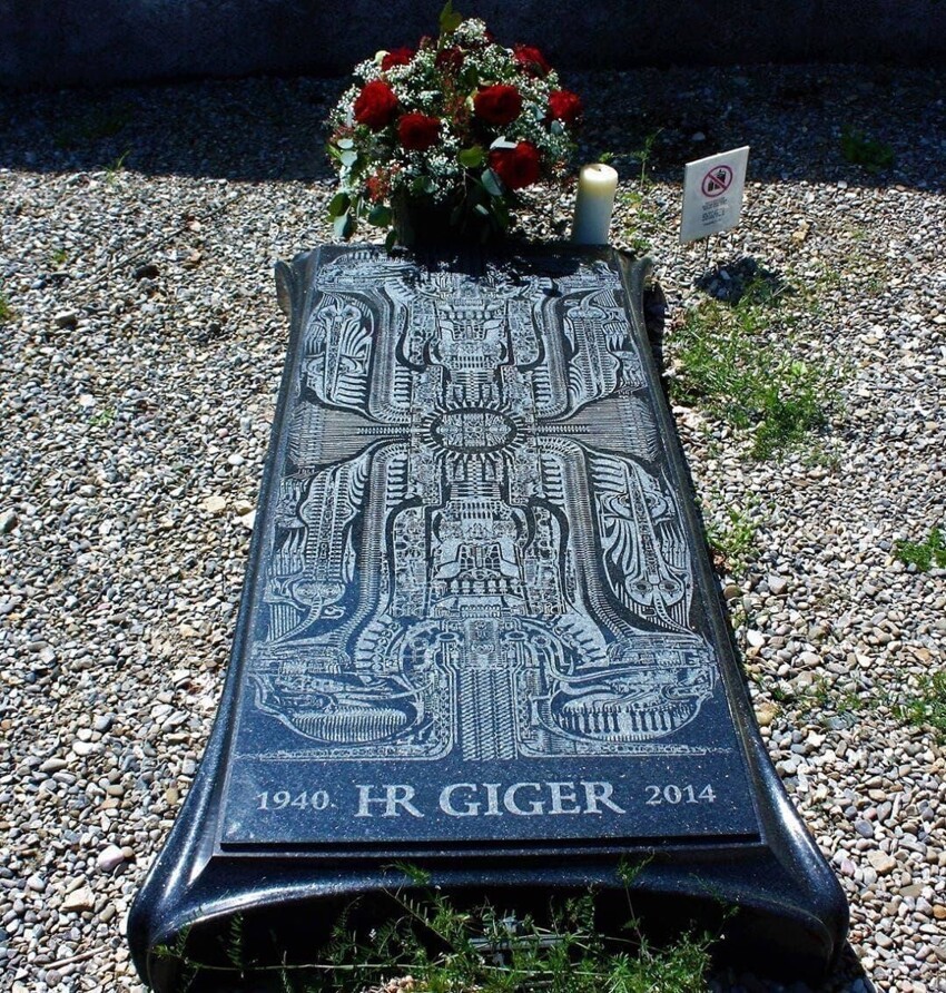 Ханс Рудольф «Рюди» Гигер — швейцарский художник, представитель фантастического реализма, наиболее известный своей дизайнерской работой для фильма «Чужой»
