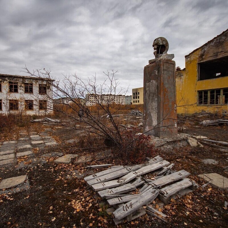 Заброшка: грустные снимки с бескрайних российских просторов