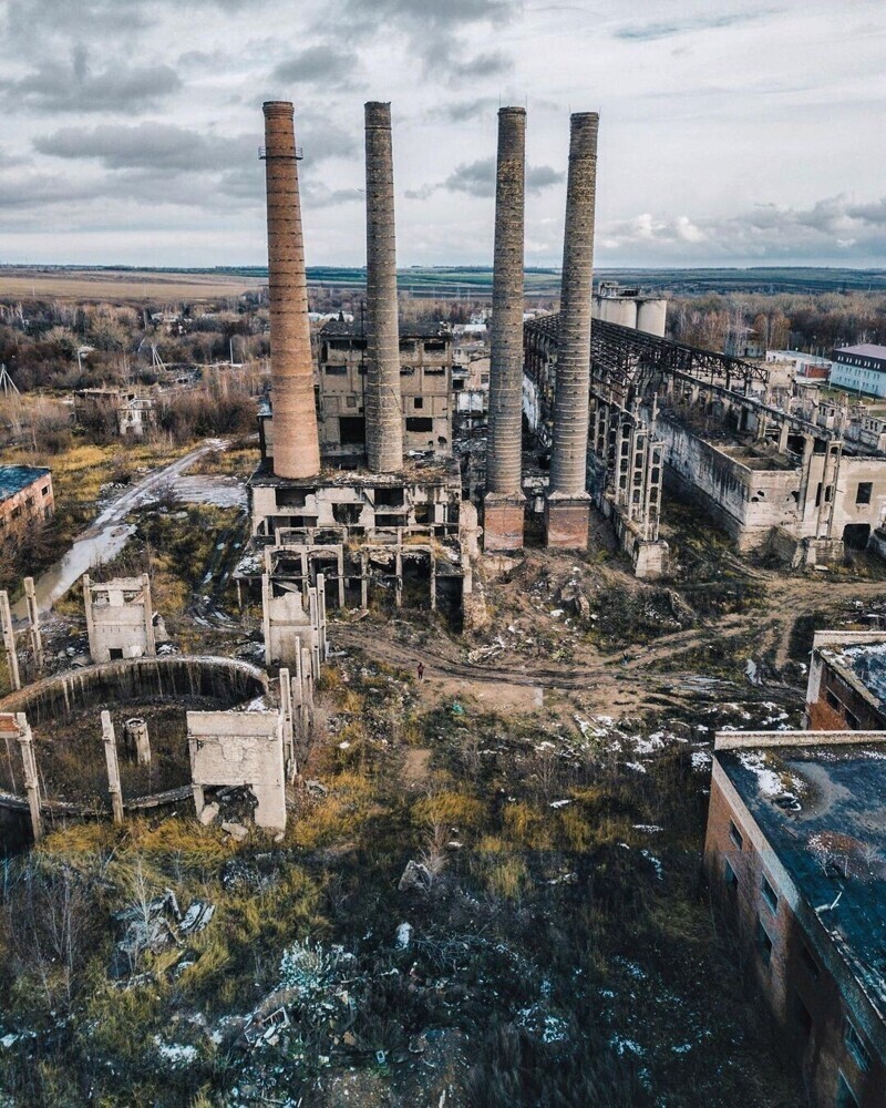 Заброшка: грустные снимки с бескрайних российских просторов
