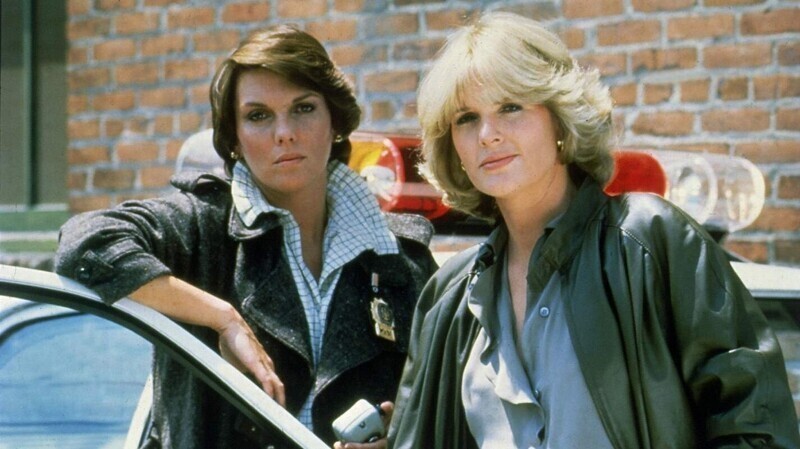 4. "Кегни и Лейси" (Cagney & Lacey)