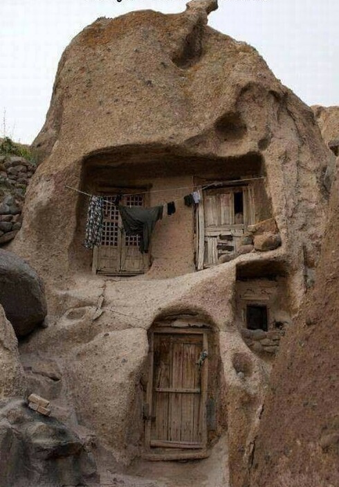 33. 700-летний дом в Иране