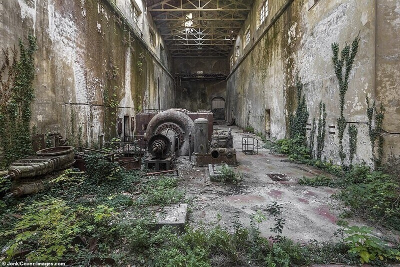 Заброшенная гидроэлектростанция в Италии