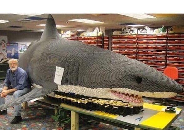 Акула Лего