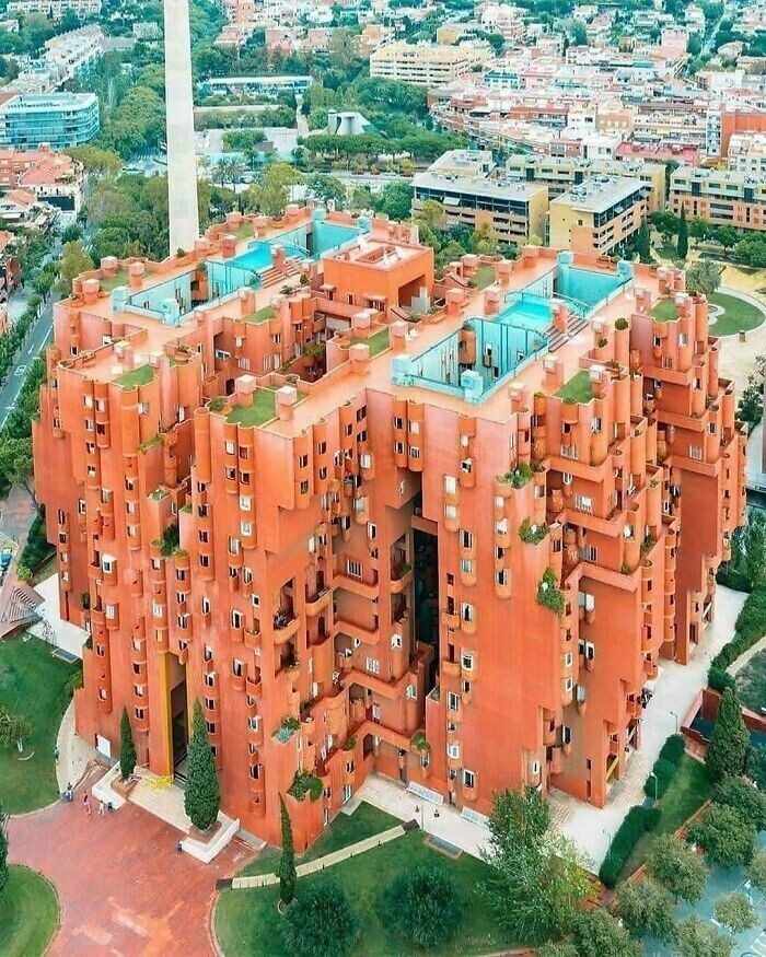 Жилой комплекс "Уолден 7", Барселона, Испания