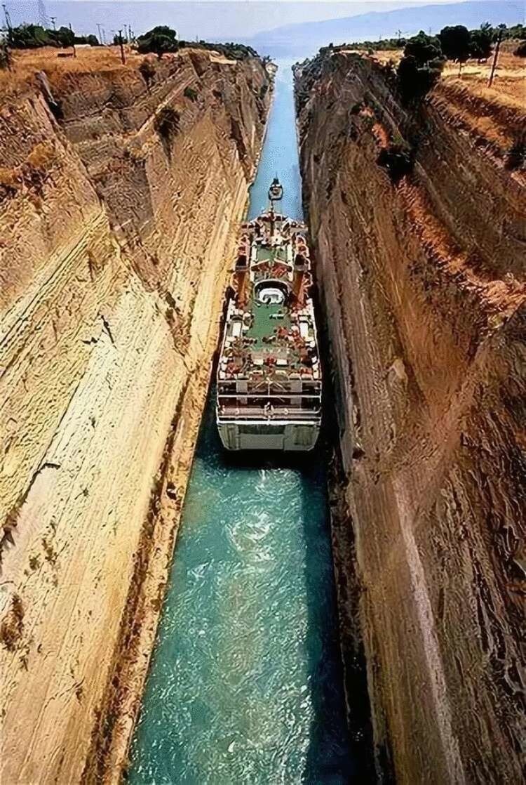 Коринфский канал, Греция