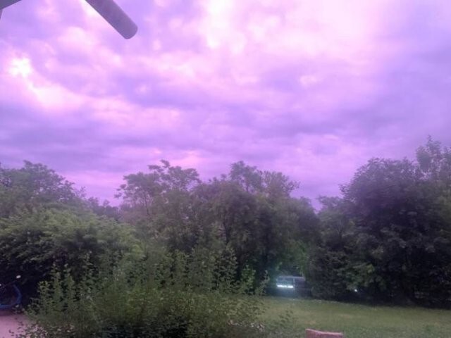 29. Фиолетовые облака
