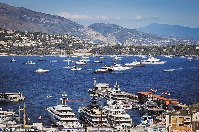 Самые роскошные яхты мира собрались в Монако