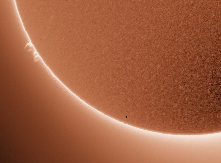 Меркурий на фоне Солнца