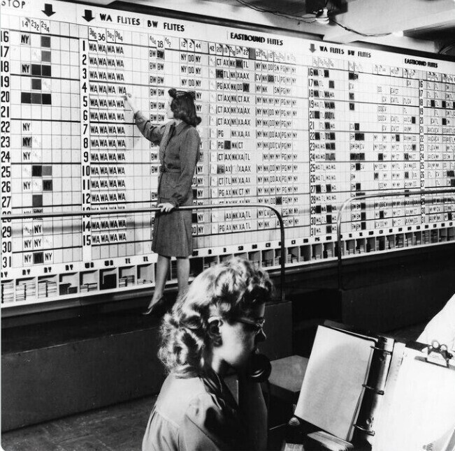 30. Система бронирования билетов в докомпьютерную эпоху, 1945 год