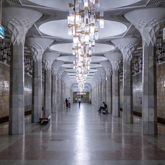 15. Станция метро "Мустакиллик Майдони" ("Площадь независимости") в Ташкенте, Узбекистан
