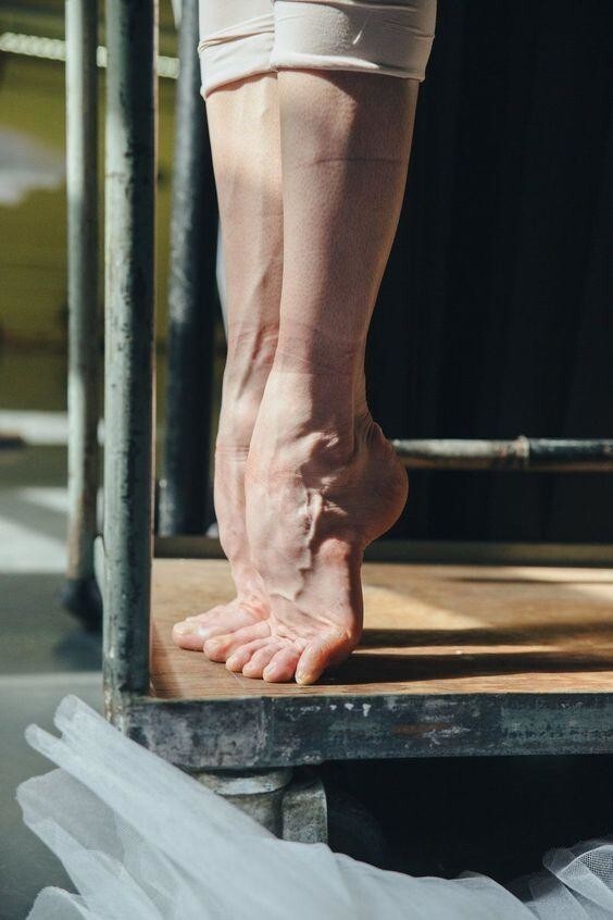 Ах, эти ножки балерин и гимнасток: реальность