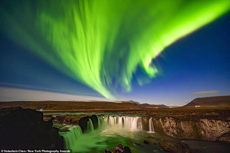 Северное сияние в Исландии. Фотограф Hsiaohsin Chen