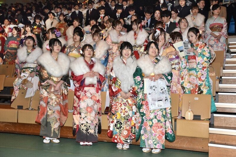 Как в Японии поздравили молодежь с Днем совершеннолетия
