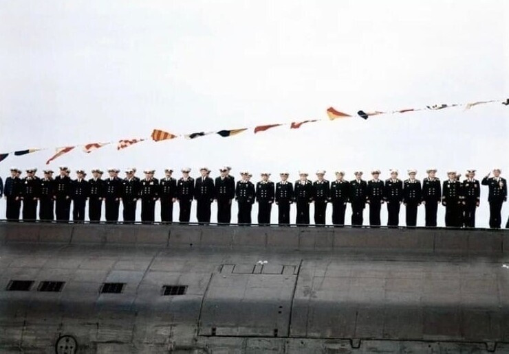Экипаж подлодки "Курск" за 2 недели до катастрофы. 30 июля 2000 год