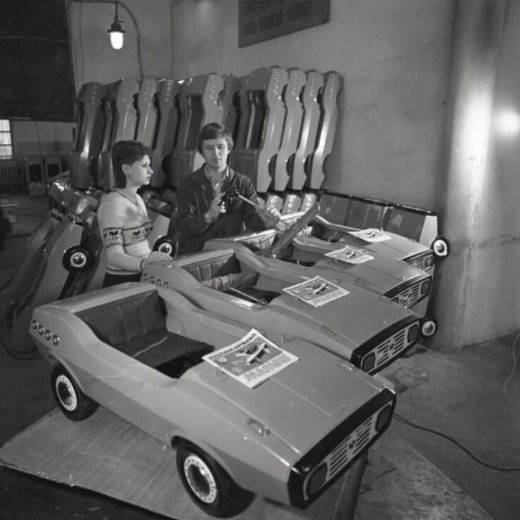 Детские педальные автомобили. 1983 год
