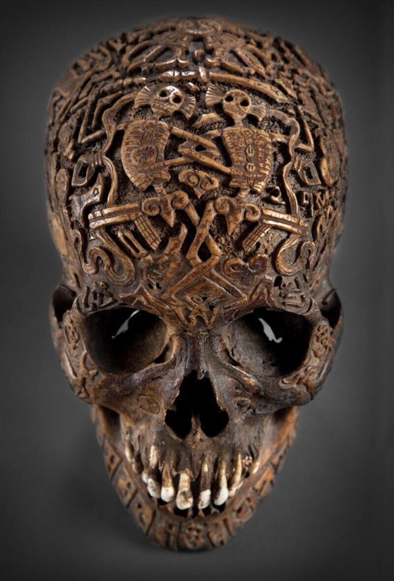300 - летний резной тибетский череп