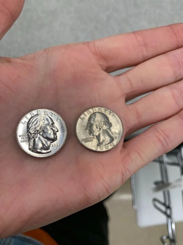 Две монетки из разных веков встретились