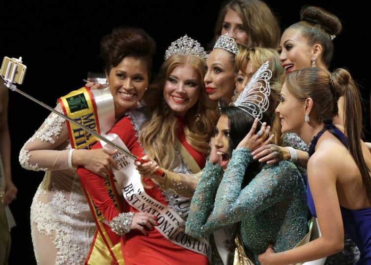 Покахонтас из Канады победила на конкурсе «Миссис Вселенная 2015».