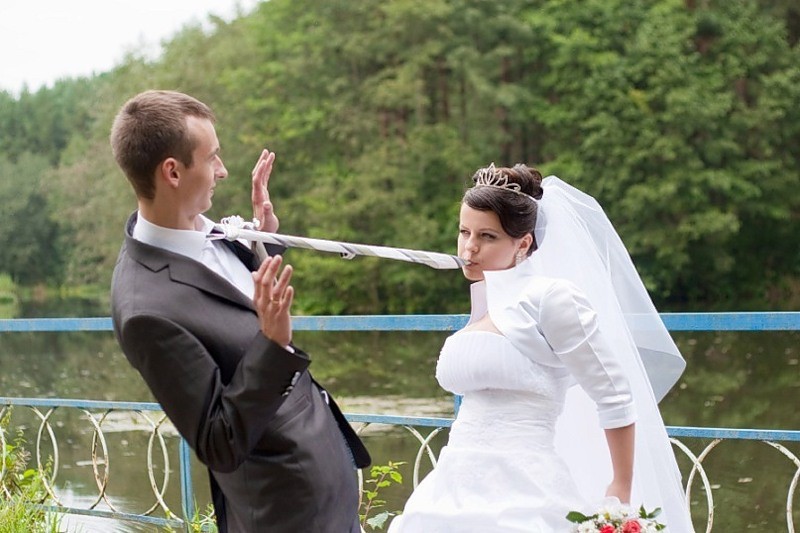 Ох, эти безумные фото со свадеб. Руки бы оторвать этим фотографам!